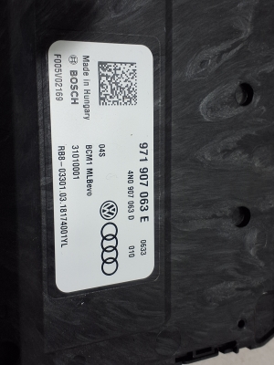 Porsche Panamera 971 (2016–2026) Comfort control module 971907063E - 2