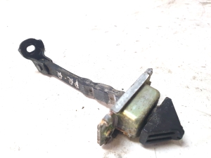 Mazda 5 (2005–2010) Front door check - 3