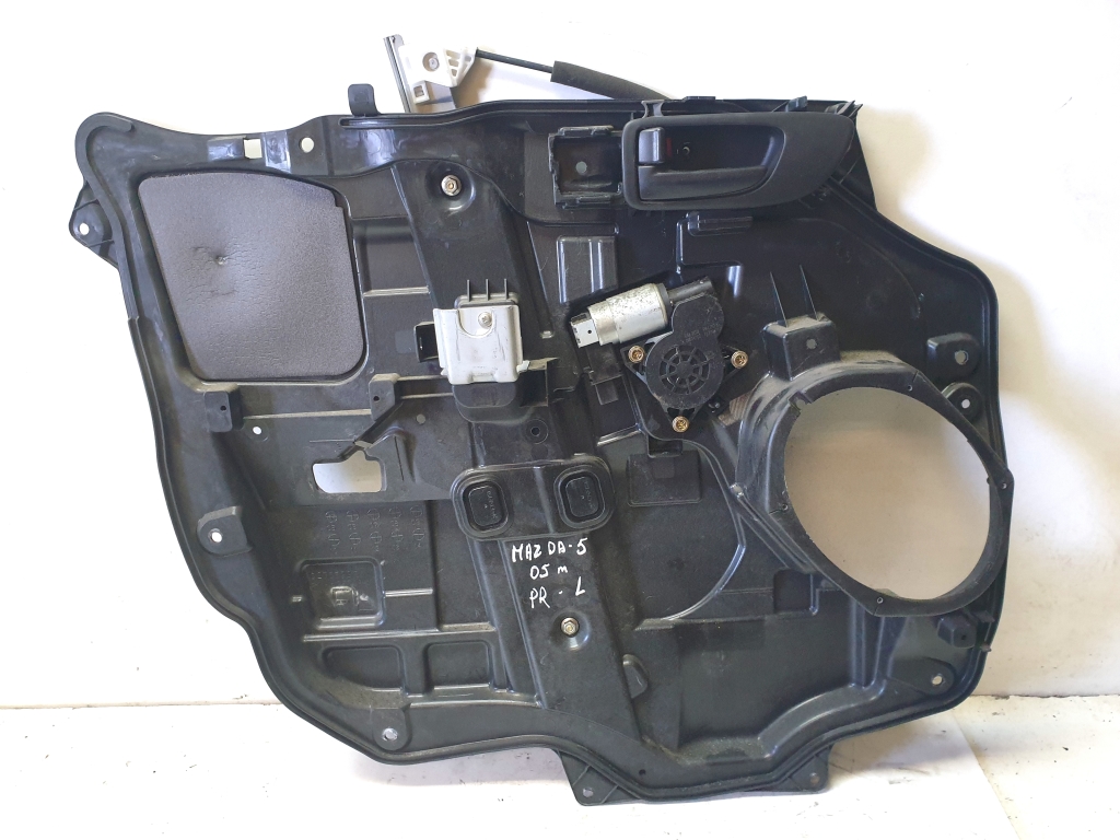Mazda 5 (2005–2010) Priekšējo durvju logu pacēlājs C2355997X Mazda 5 (2005–2010) Priekšējo durvju logu pacēlājs C2355997X