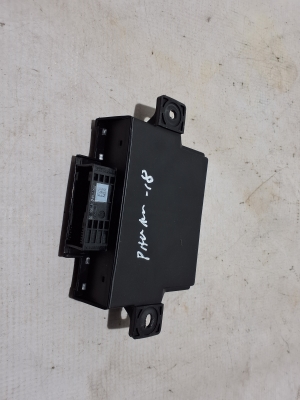 Porsche Panamera 971 (2016–2026) Gateway control module 4M4907468F - 2