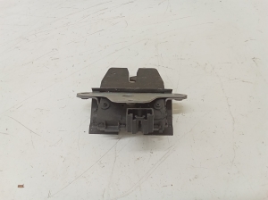 VOLVO V40 (2012–2019) Trunk lid lock 31335870 - 3