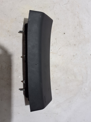   Knee airbag  - EM2BR042A00BD 