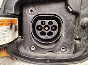 Kia Niro (2016–2022) Battery charging port 91886G5510 - 5