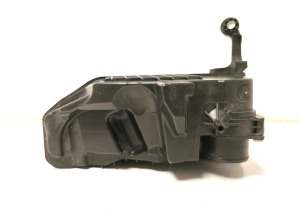 Dacia Duster (2017–2024) Luftfiltergehäuse 165009775R - 6