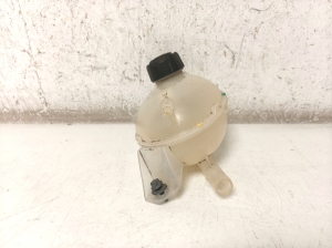 Dacia Duster (2017–2024) Coolant reservoir 217100680R - 2