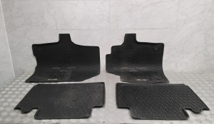 Floor mats - CV131ADE00