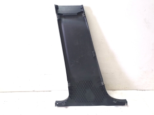 Mercedes Benz C-Class 204 (2007–2014) Keskpiilari siseviimistlus A2046900425 - 2