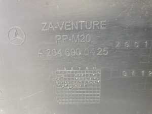 Mercedes Benz C-Class 204 (2007–2014) Keskpiilari siseviimistlus A2046900425 - 3