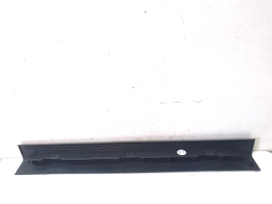 Mercedes Benz C-Class 204 (2007–2014) Inner sill trim A2046860036 - 3