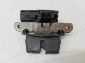Trunk lid lock - 8A61A442A66