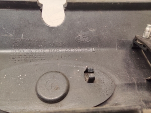 Ford Fiesta VI (2008–2017) Numbrimärgi valgustuse korpus 8A61A43404B - 3