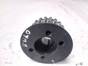 Mazda 5 (2005–2010) Fuel pump pulley - 2