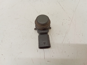 Parkošanās sensors aizmugurē - 9261581