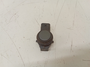 Parkošanās sensors aizmugurē - 9261581