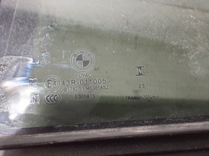 BMW i5 G60 (2023–2026) Tagumise külgukse kolmnurkklaas 51355A058C7 - 3