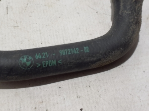 BMW i5 G60 (2023–2026) Jahutusradiaatori voolik 64219872142 - 2