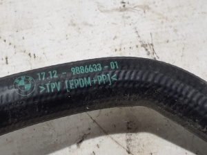 BMW i5 G60 (2023–2026) Jahutusradiaatori voolik 17129886633 - 2