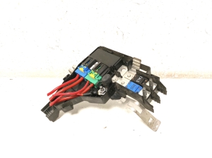Dacia Duster (2017–2024) Positive cable terminal 241148233R - 3