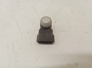 Parkošanās sensors aizmugurē - 957203Z500