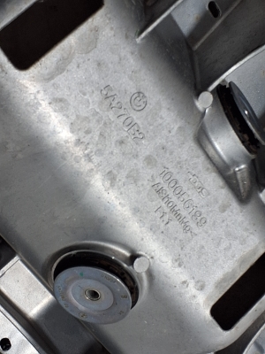 BMW i5 G60 (2023–2026) Engine bracket 5A270B2 - 2