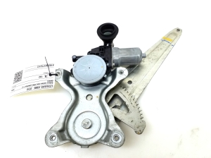 Rear side door window regulator and its parts - 