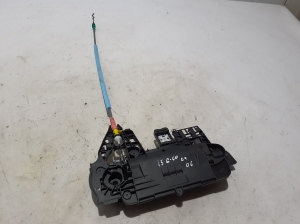BMW i5 G60 (2023–2026) Rear side door exterior handle and its parts - 2