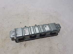 BMW i5 G60 (2023–2026) Põlveturvapadi 72126943920 - 2