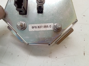 Seat Leon (2012–2026) Trunk lid exterior handle 5F0827565C - 2