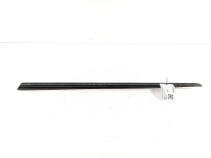 Porsche Cayenne (92A) (2017–2026) Windshield pillar outer molding 9Y3854327 - 2