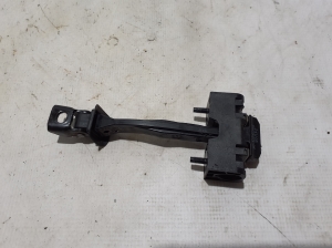 BMW i5 G60 (2023–2026) Esiukse avamise piiraja 5A09811 - 2