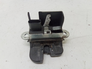 Trunk lid lock - 5G6827505