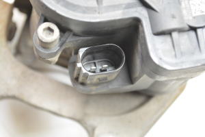 Volkswagen Tiguan (2017–2026) Tagumine pidurisadul 3Q0615406 - 5