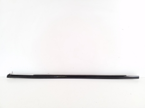 Aizmugurējo sānu durvju stikla ārējā līste - 9Y0839476J