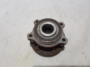 VOLVO S90 (2016–2026) Front hub bearing 32246175 - 3