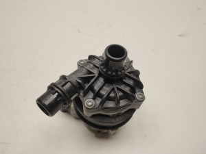 Mercedes Benz EQC N293 (2019–2026) Auxiliary water pump A0005003286 - 3