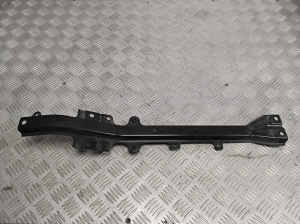The middle part of the front frame from the lock down - 