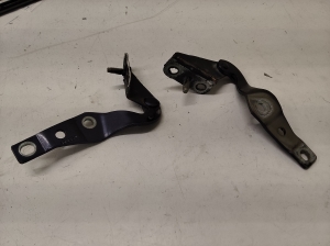 Trunk lid hinge - 074AGA3E