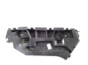Rear bumper bracket - 9Y3807405