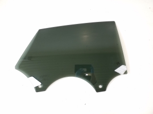 Rear side door glass - 4G8845206B