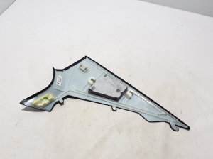 BMW i5 G60 (2023–2026) Tagumise toe sisekujundus 5A115C3 - 2