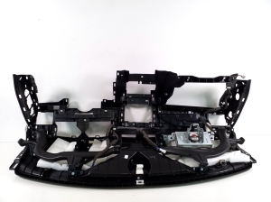 NISSAN Leaf II (2017–2026) Dashboard 68200-5SH2B - 2