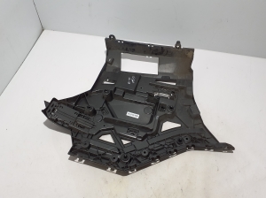 Rear bumper bracket - 5A011C4