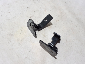 Rear side door upper hinge - 9450846