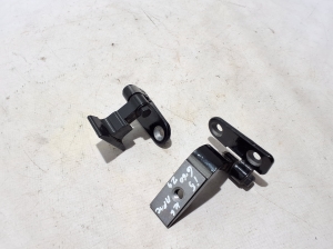 Rear side door upper hinge - 9450845
