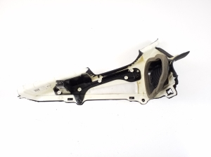 AUDI A7 (2010–2018) Tagumise toe sisekujundus 4G8867246A - 4
