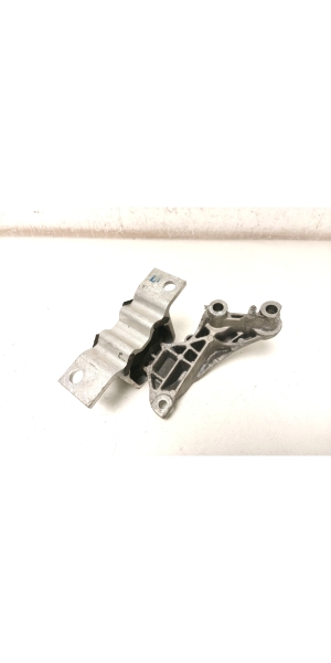 Dacia Duster (2017–2024) Engine mount 112115262R - 2