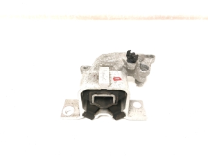 Dacia Duster (2017–2024) Engine mount 112115262R - 5