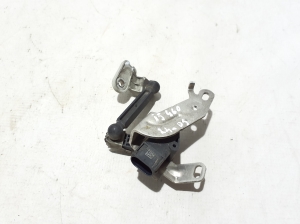 BMW i5 G60 (2023–2026) Andur tagumisel rummul 6892224 - 2