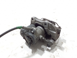 BMW i5 G60 (2023–2026) Tagumine pidurisadul 8842979 - 3