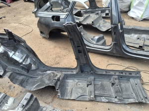 Porsche Panamera 971 (2016–2026) Center pillar 971809431Y - 2